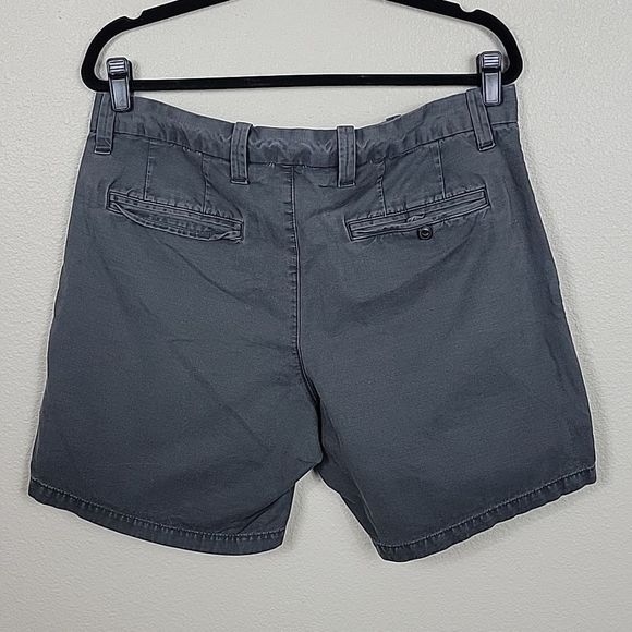 Gap Flat Front Prep Short, Size 33 - Picture 2 of 4